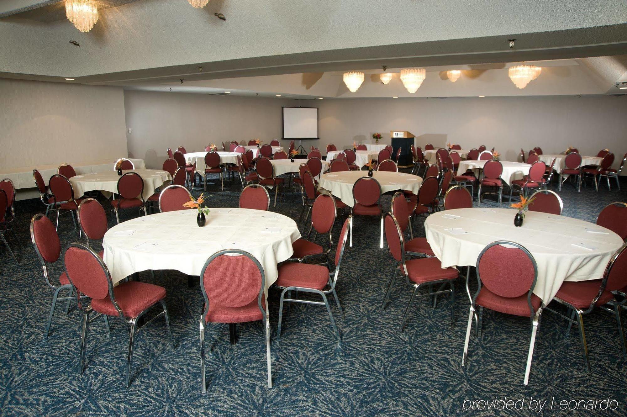 Courtyard By Marriott Regina Downtown Hotel Restoran gambar